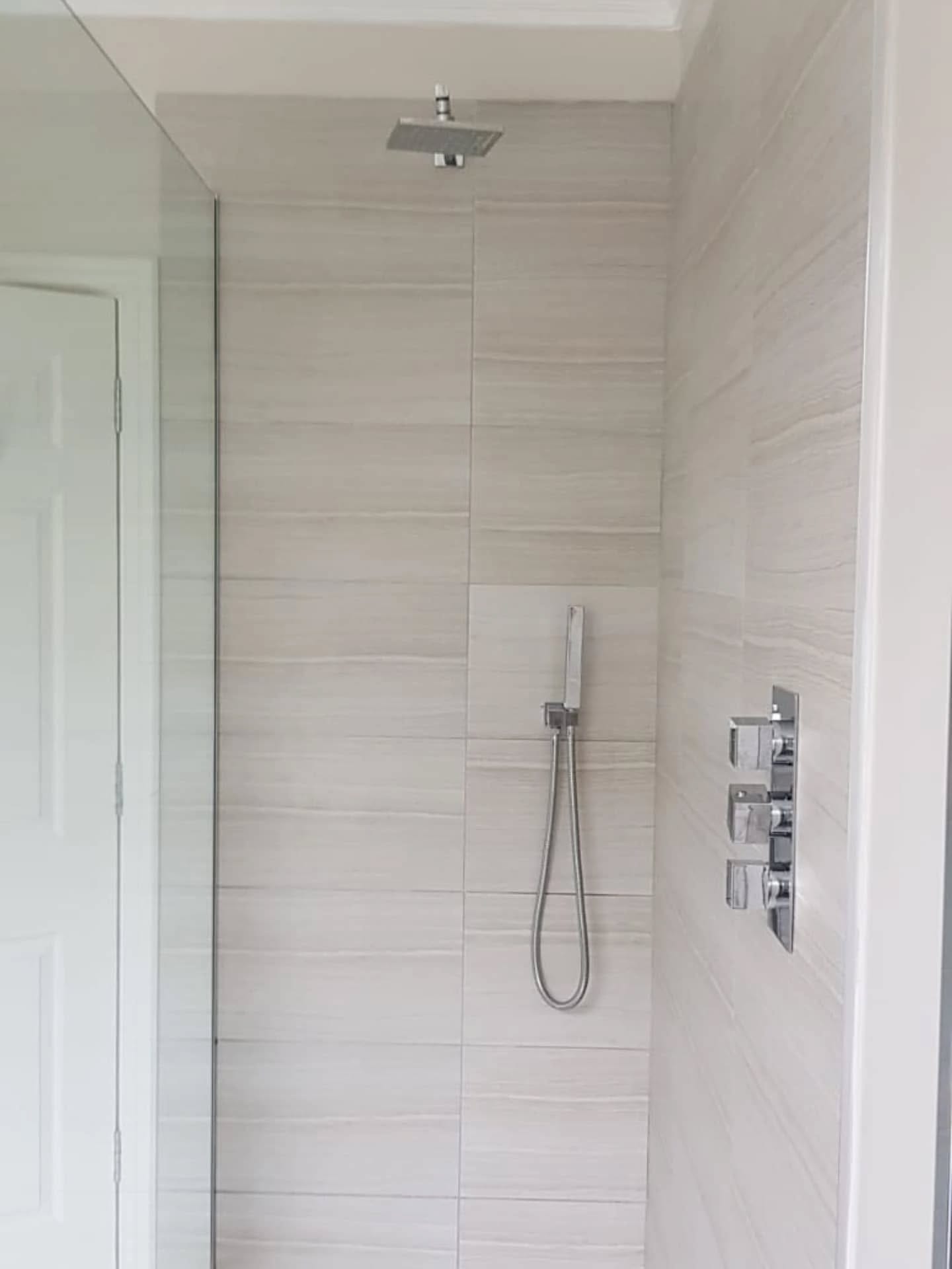 shower-head-transparent-glass-image